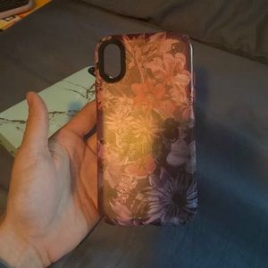 iPhone XR case Speck